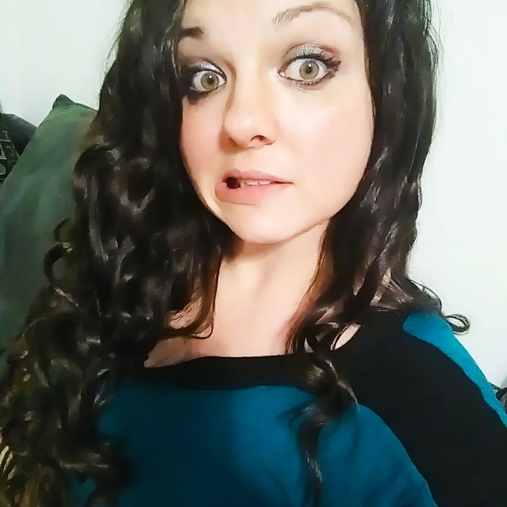 Meet your Posher, Desirae